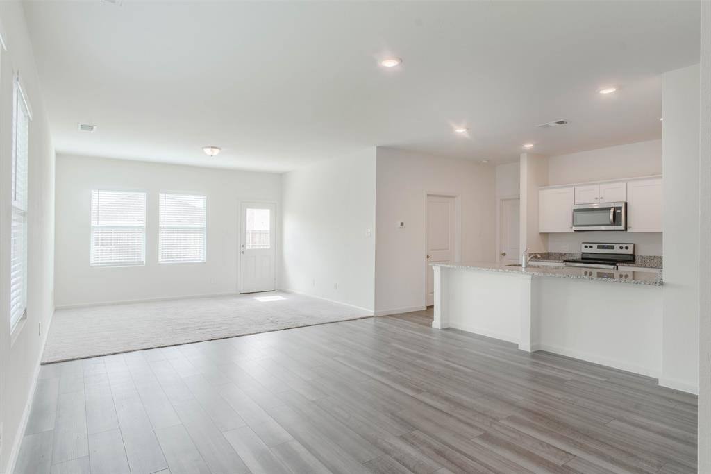 Apartment for rent at 1737 Escondido Dr, Haslet, TX 76052