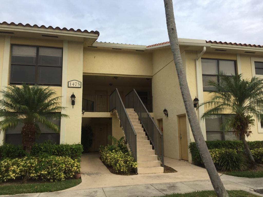 Apartment for rent at 1475 Lake Crystal Dr #1475D, West Palm Beach, FL 33411