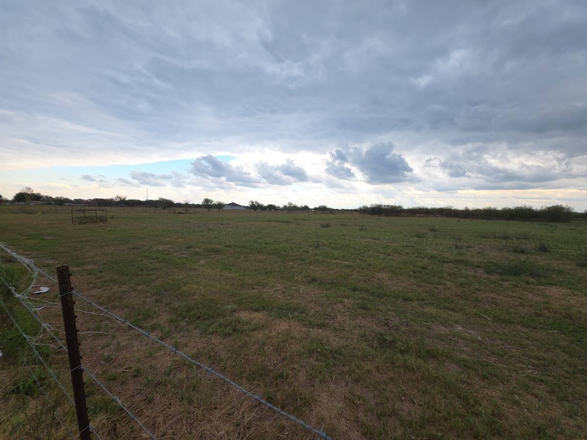 Apartment for rent at 36847 Richard Frey Rd #9, Hempstead, TX 77445