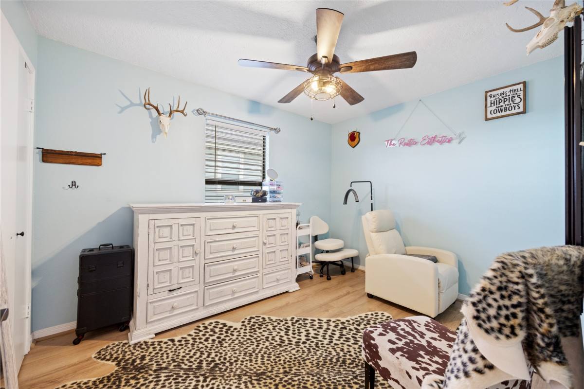 Apartment for rent at 1114 Tiki Dr, Galveston, TX 77554