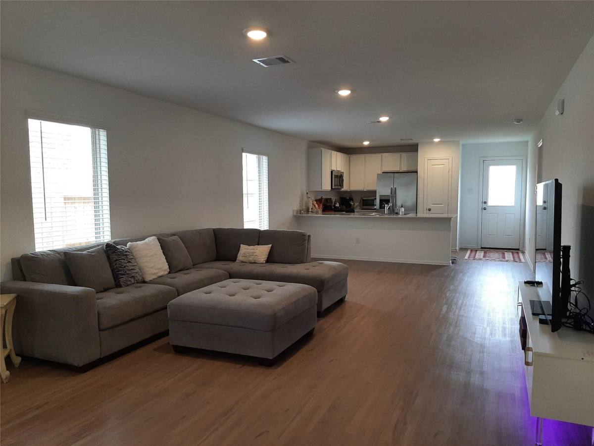 Apartment for rent at 26802 Cenzontle Dr, Katy, TX 77493