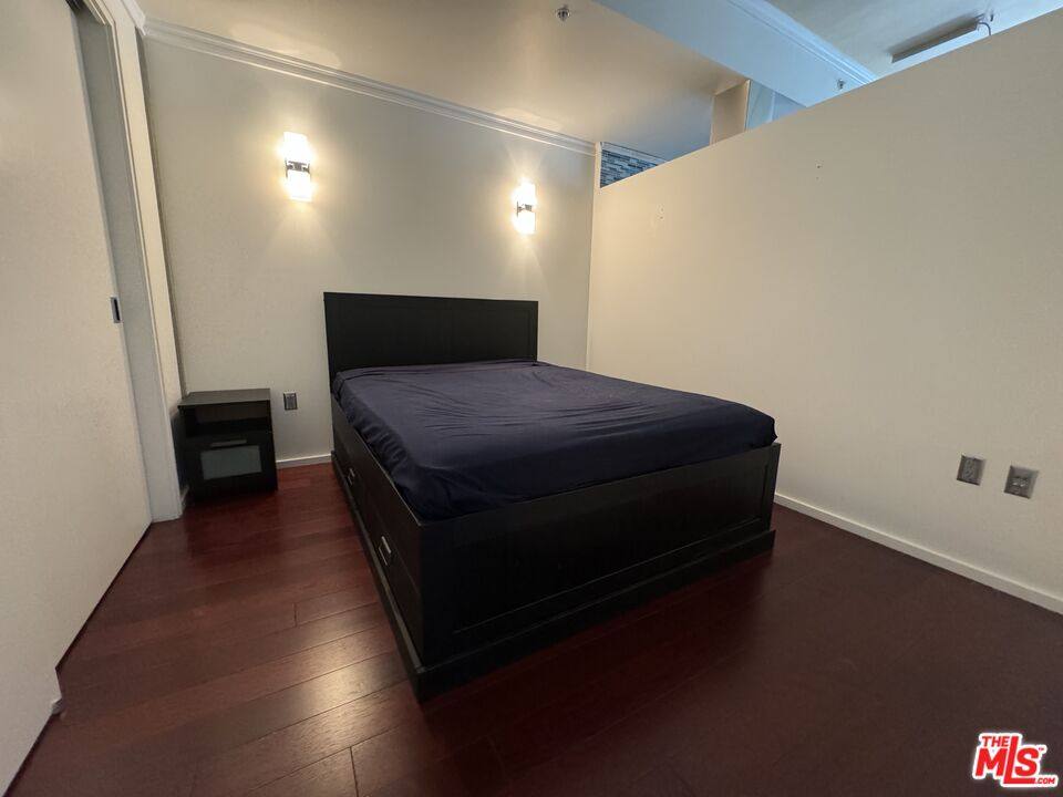 Condo for rent at 1155 S Grand Ave #910, Los Angeles, CA 90015