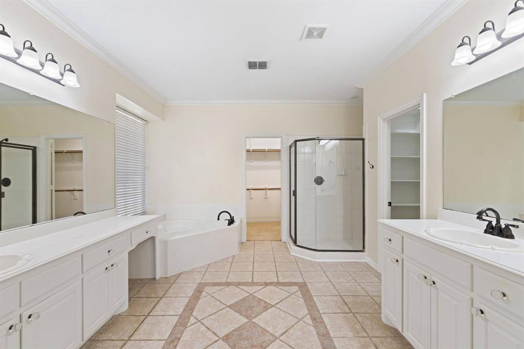 Apartment for rent at 2021 Country Brook Lane, Allen, TX 75002