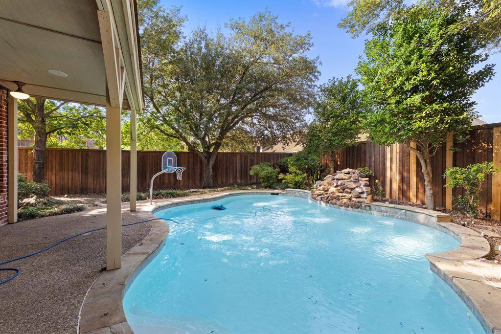 Apartment for rent at 2021 Country Brook Lane, Allen, TX 75002