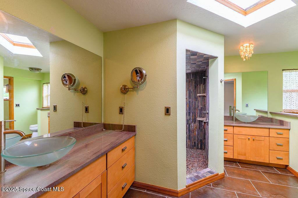 Apartment for rent at 320 Pine Tree Dr #320, Indialantic, FL 32903