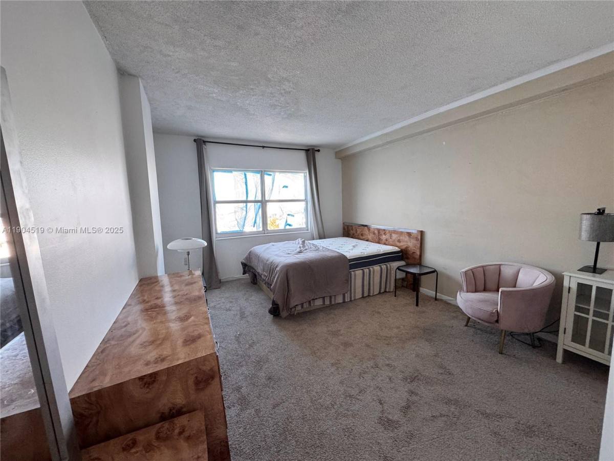 Apartment for rent at 400 Kings Point Dr #811, North Miami Beach, FL 33160