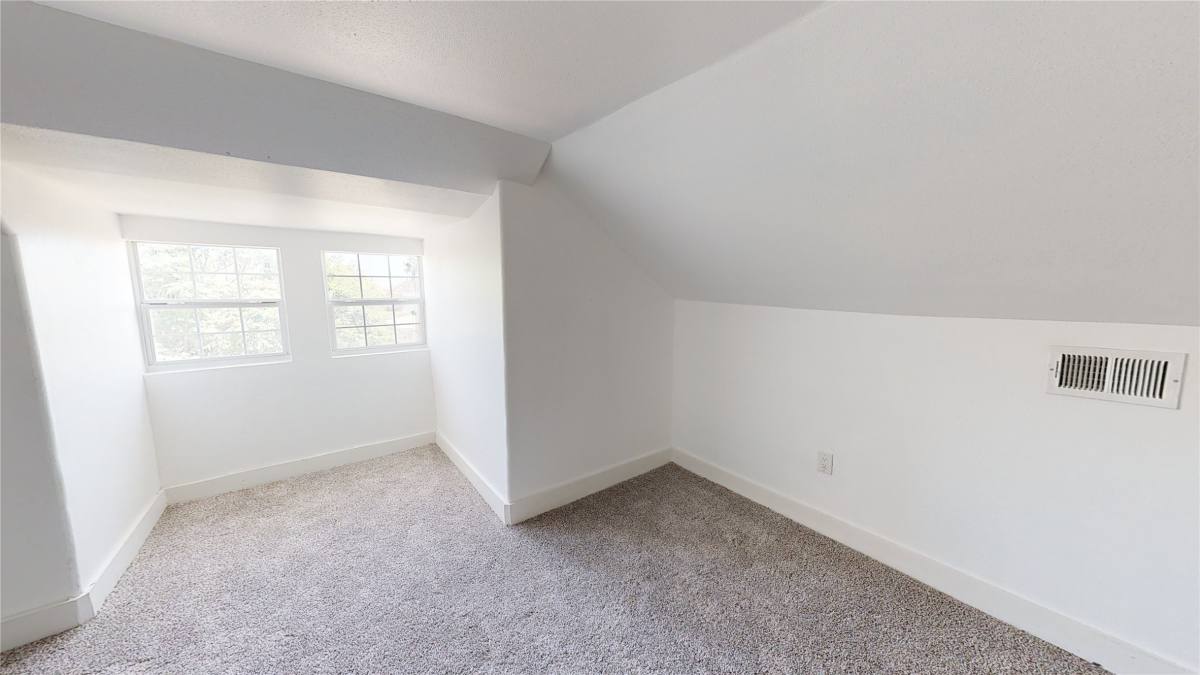 Apartment for rent at 3808 Ave L, Galveston, TX 77550