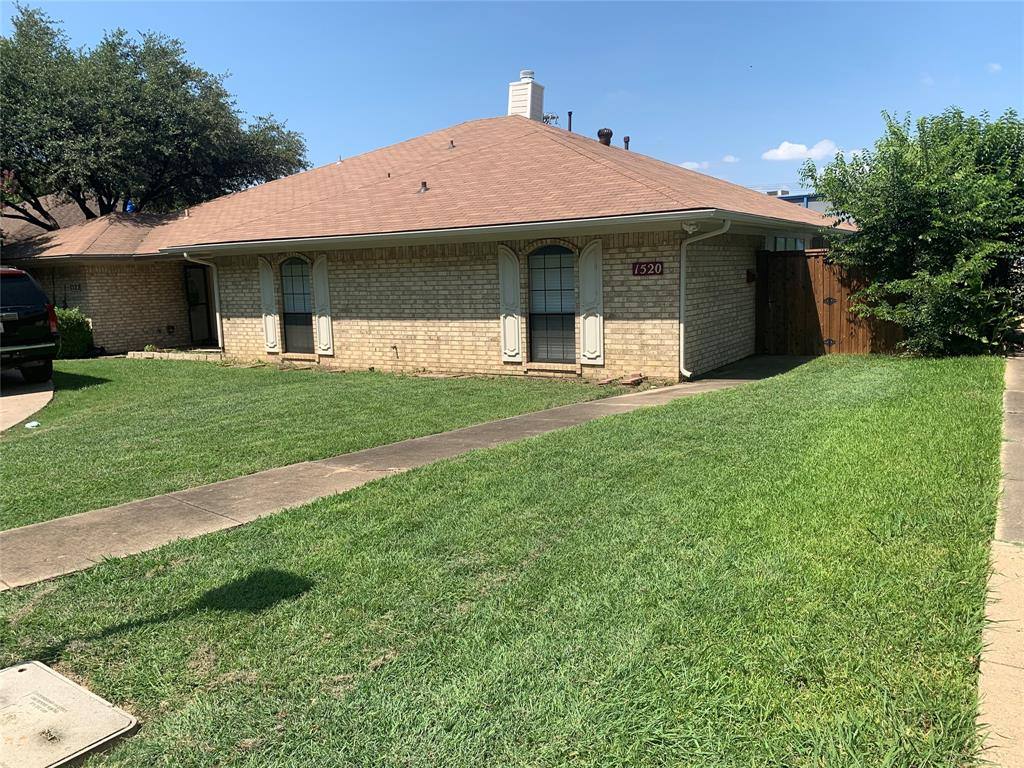 Apartment for rent at 1520 Parkside Dr, Carrollton, TX 75006