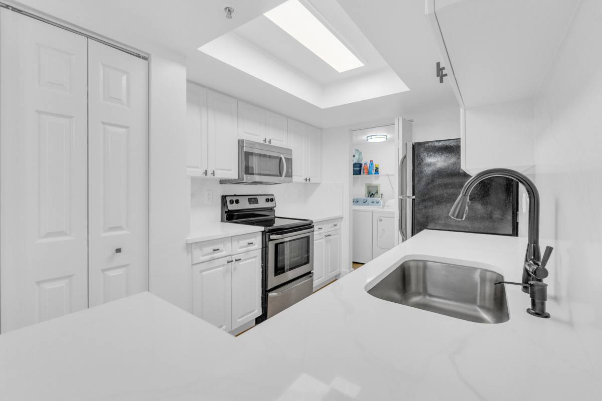 Apartment for rent at 400 Crestwood Court N #420, West Palm Beach, FL 33411