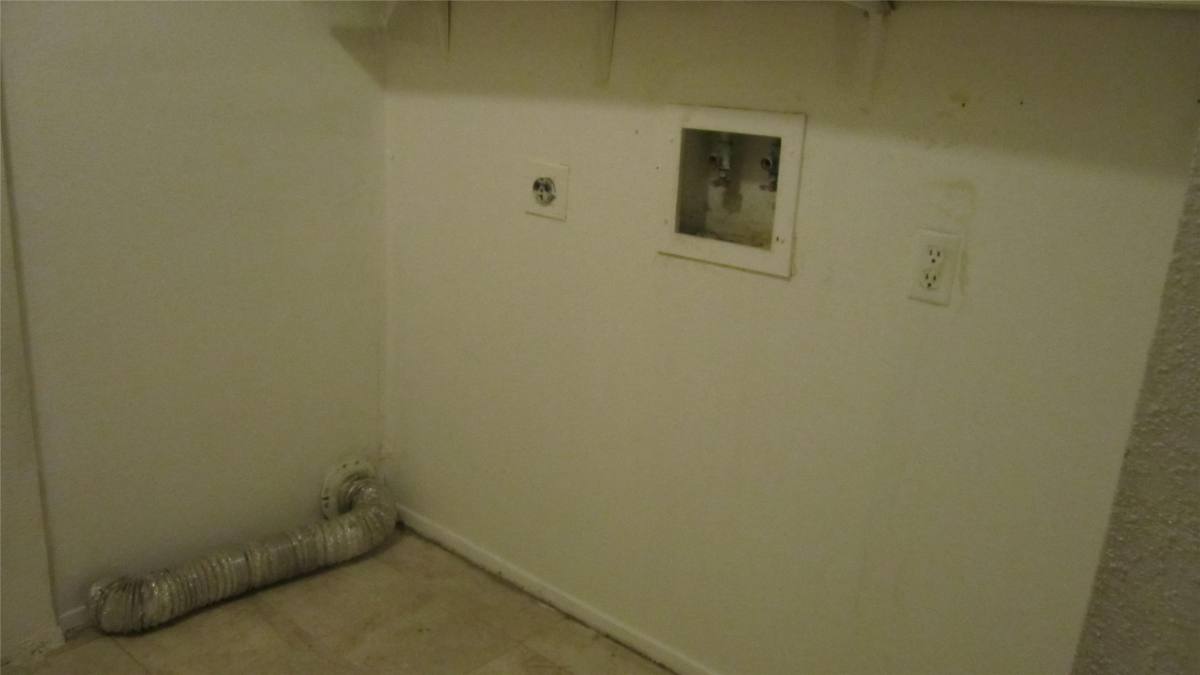 Apartment for rent at 12122 Kemerton Dr, Houston, TX 77099