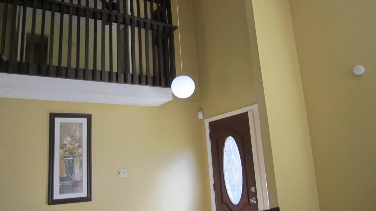 Apartment for rent at 12122 Kemerton Dr, Houston, TX 77099