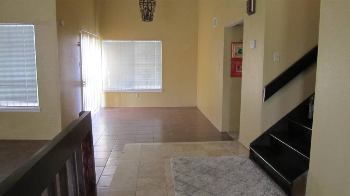 Apartment for rent at 12122 Kemerton Dr, Houston, TX 77099