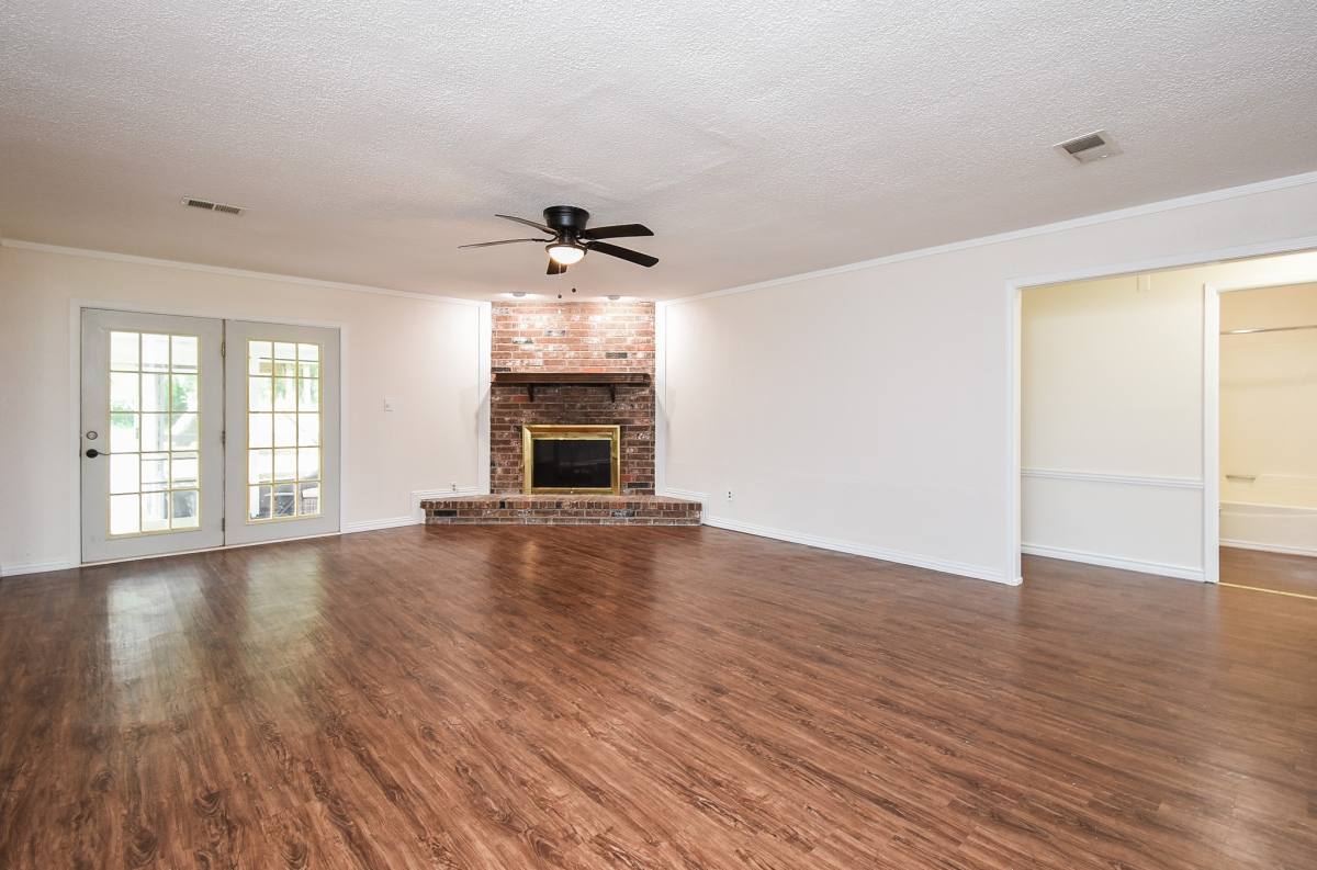 Apartment for rent at 2847 County Rd #510A, Brazoria, TX 77422