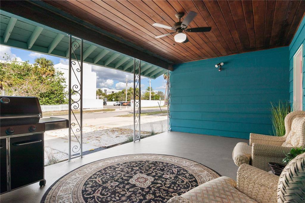 Apartment for rent at 1270 5th St, Sarasota, FL 34236