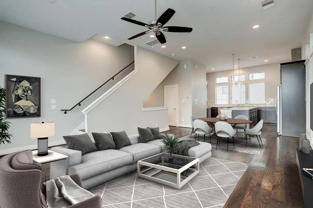 Apartment for rent at 2114 Sabine St, Houston, TX 77007