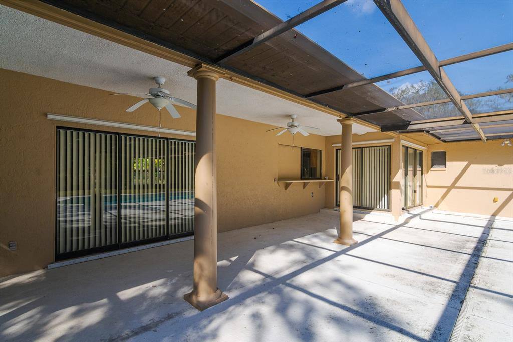 Apartment for rent at 10206 Lakeview Dr, New Port Richey, FL 34654