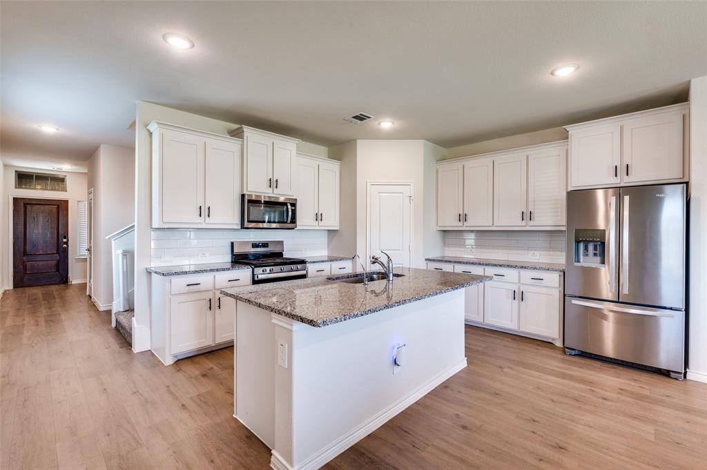 Apartment for rent at 3876 Lyndhurst Ave, Little Elm, TX 75068