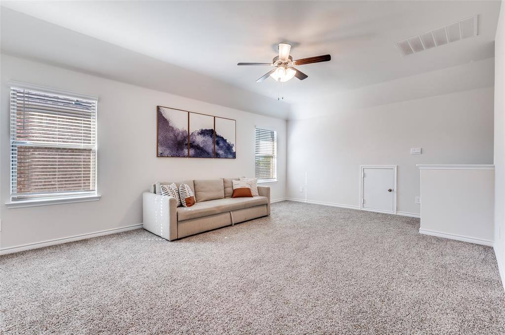 Apartment for rent at 3876 Lyndhurst Ave, Little Elm, TX 75068