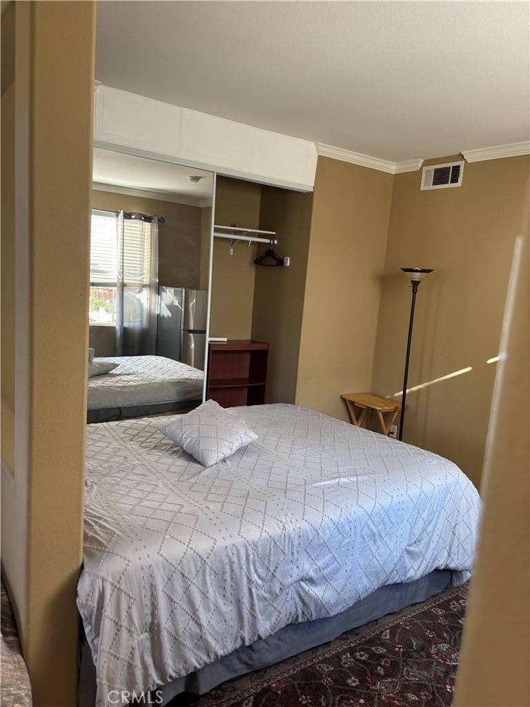 Apartment for rent at 9840 Shadow Mountain Dr, Moreno Valley, CA 92557