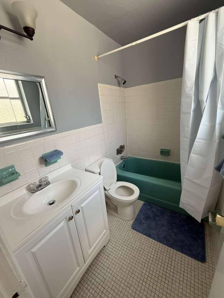 Apartment for rent at 105 NE 16th Terrace #105, Fort Lauderdale, FL 33301