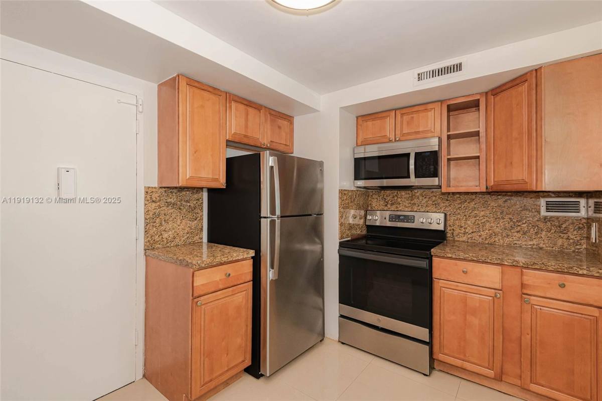 Condo for rent at 3505 S Ocean Dr #1411, Hollywood, FL 33019