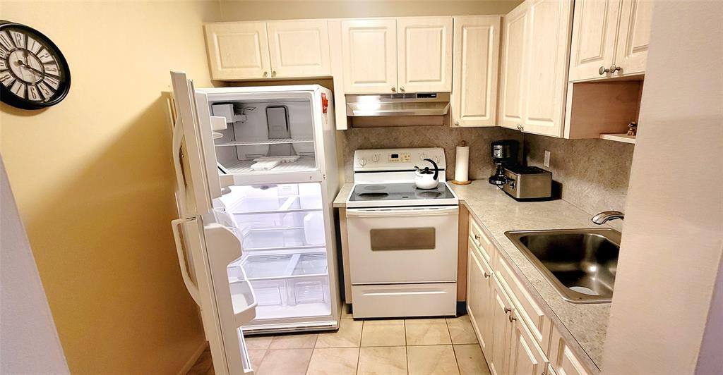 Condo for rent at 2901 NW 47th Terrace #2901247B, Fort Lauderdale, FL 33313