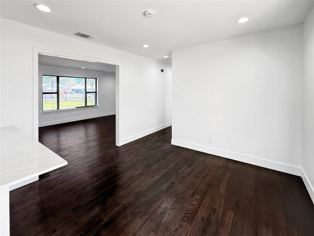 Apartment for rent at 425 Chesier Rd #425, Lancaster, TX 75146