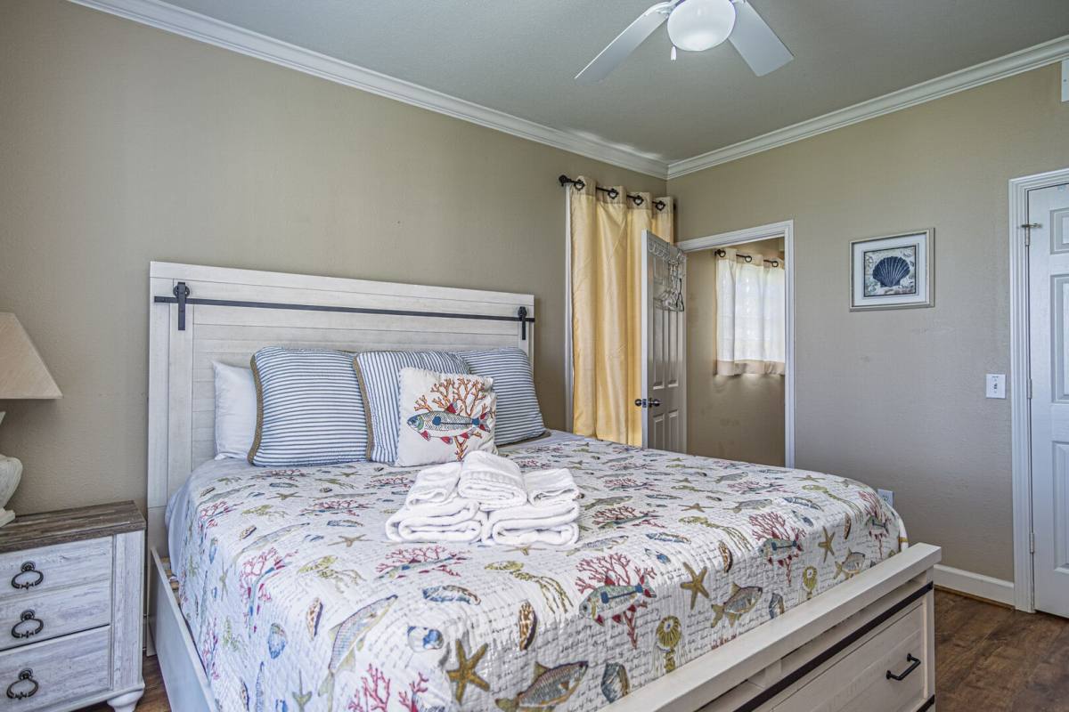 Condo for rent at 7000 Seawall Blvd #616, Galveston, TX 77551