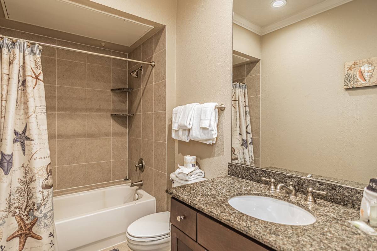 Condo for rent at 7000 Seawall Blvd #616, Galveston, TX 77551