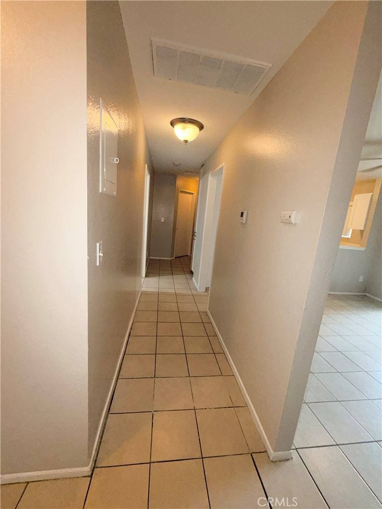 1683 W Wilson St, Rialto, CA 92376