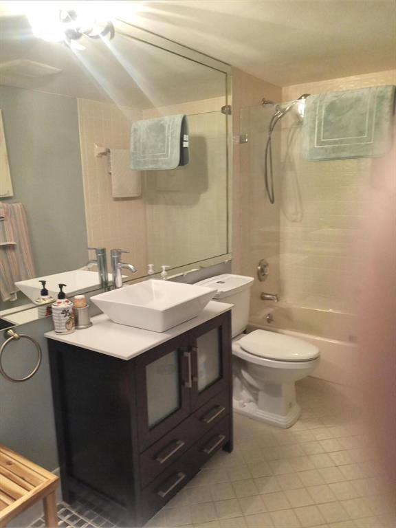 Condo for rent at 4770 Fountains Dr S #304, Lake Worth, FL 33467