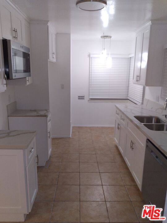 Apartment for rent at 3760 Wellington Rd, Los Angeles, CA 90016