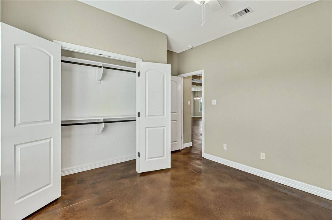 Apartment for rent at 7237 Lake Tranquility Dr, Corpus Christi, TX 78414