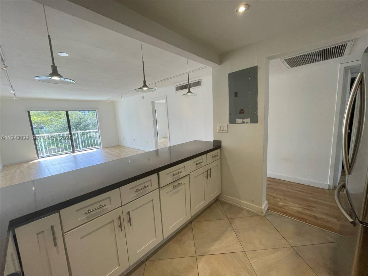 Apartment for rent at 1650 NE 115th St #311, Miami, FL 33181