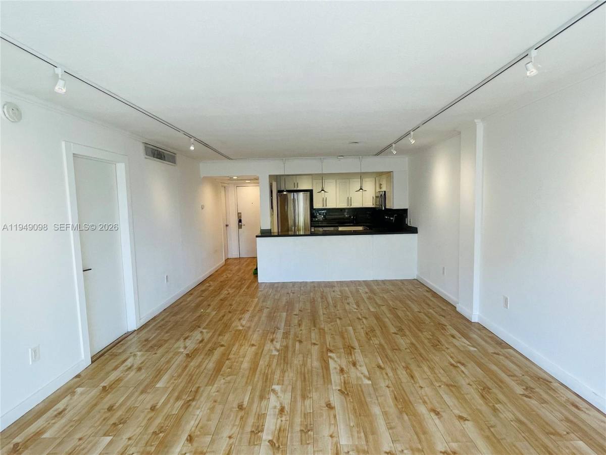 Apartment for rent at 1650 NE 115th St #311, Miami, FL 33181