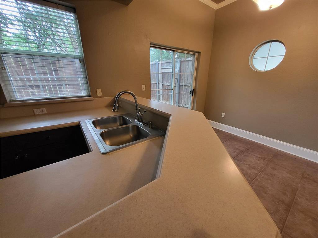 Townhouse for rent at 1819 N Fitzhugh Ave #1819C, Dallas, TX 75204