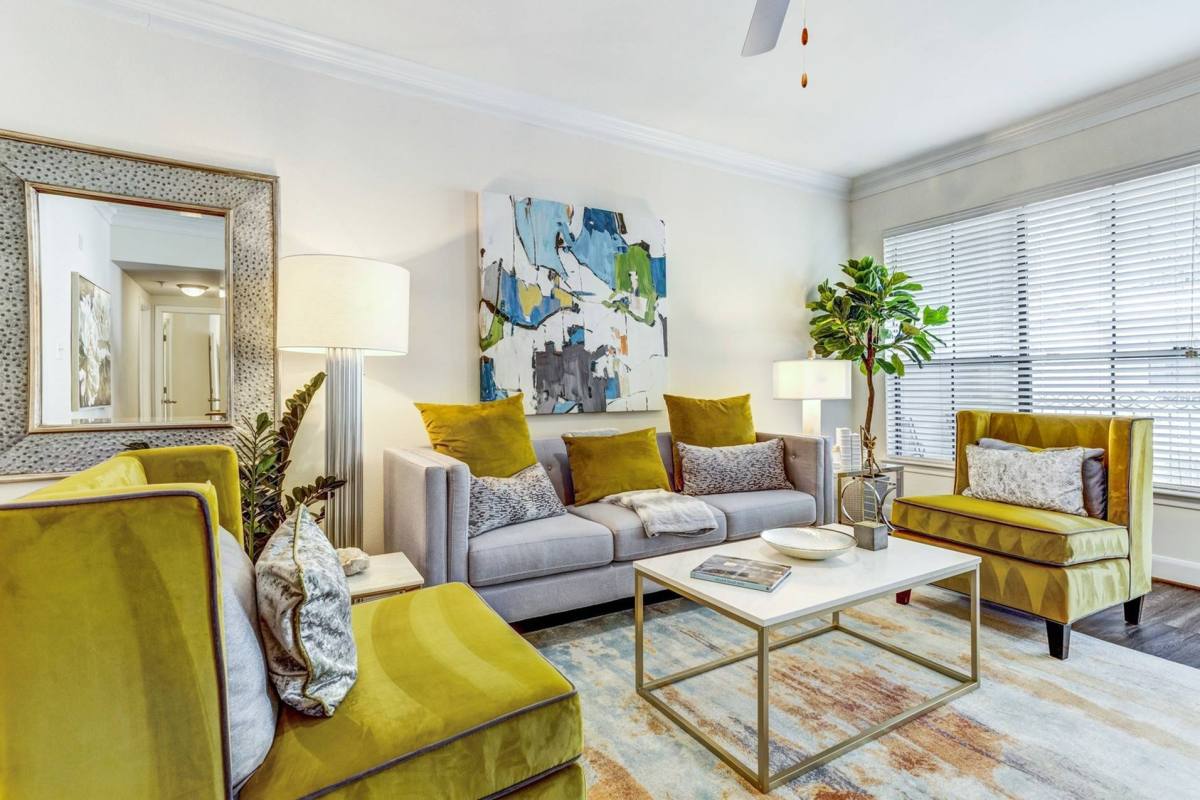 Apartment for rent at 99 N Post Oak Lane #POAW1, Houston, TX 77024