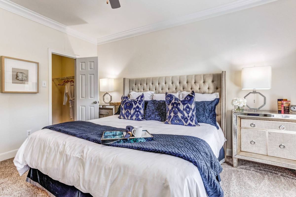 Apartment for rent at 99 N Post Oak Lane #POAW1, Houston, TX 77024
