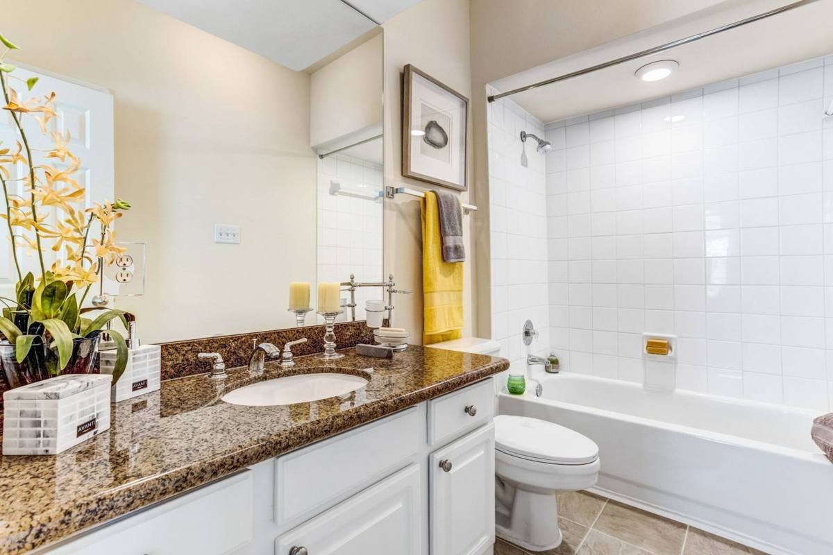 Apartment for rent at 99 N Post Oak Lane #POAW1, Houston, TX 77024
