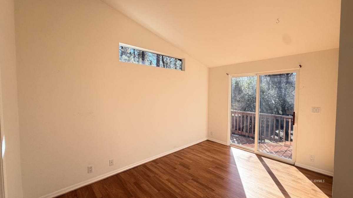 Apartment for rent at 25679 Alderwood St #25679A, Idyllwild, CA 92549