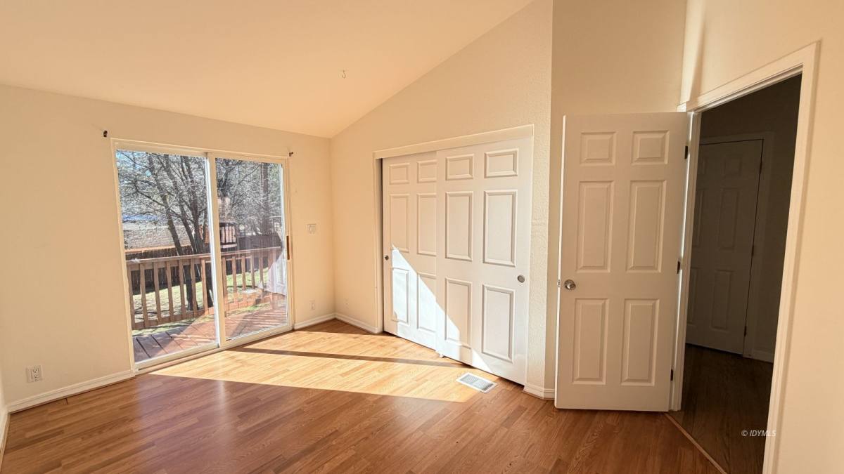 Apartment for rent at 25679 Alderwood St #25679A, Idyllwild, CA 92549