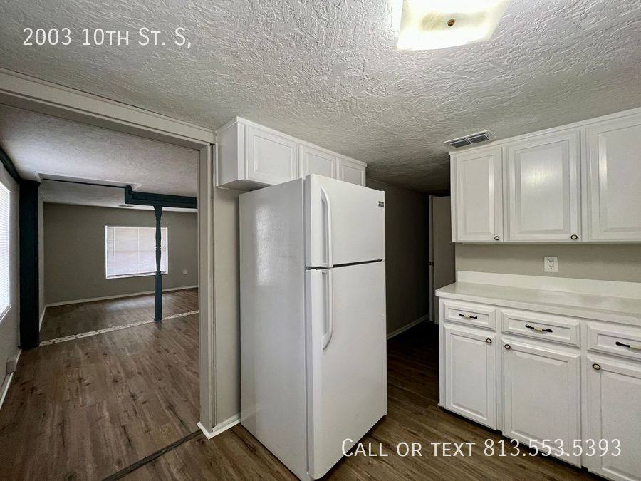 House for rent at 2003 10th St S, Saint Petersburg, FL 33705
