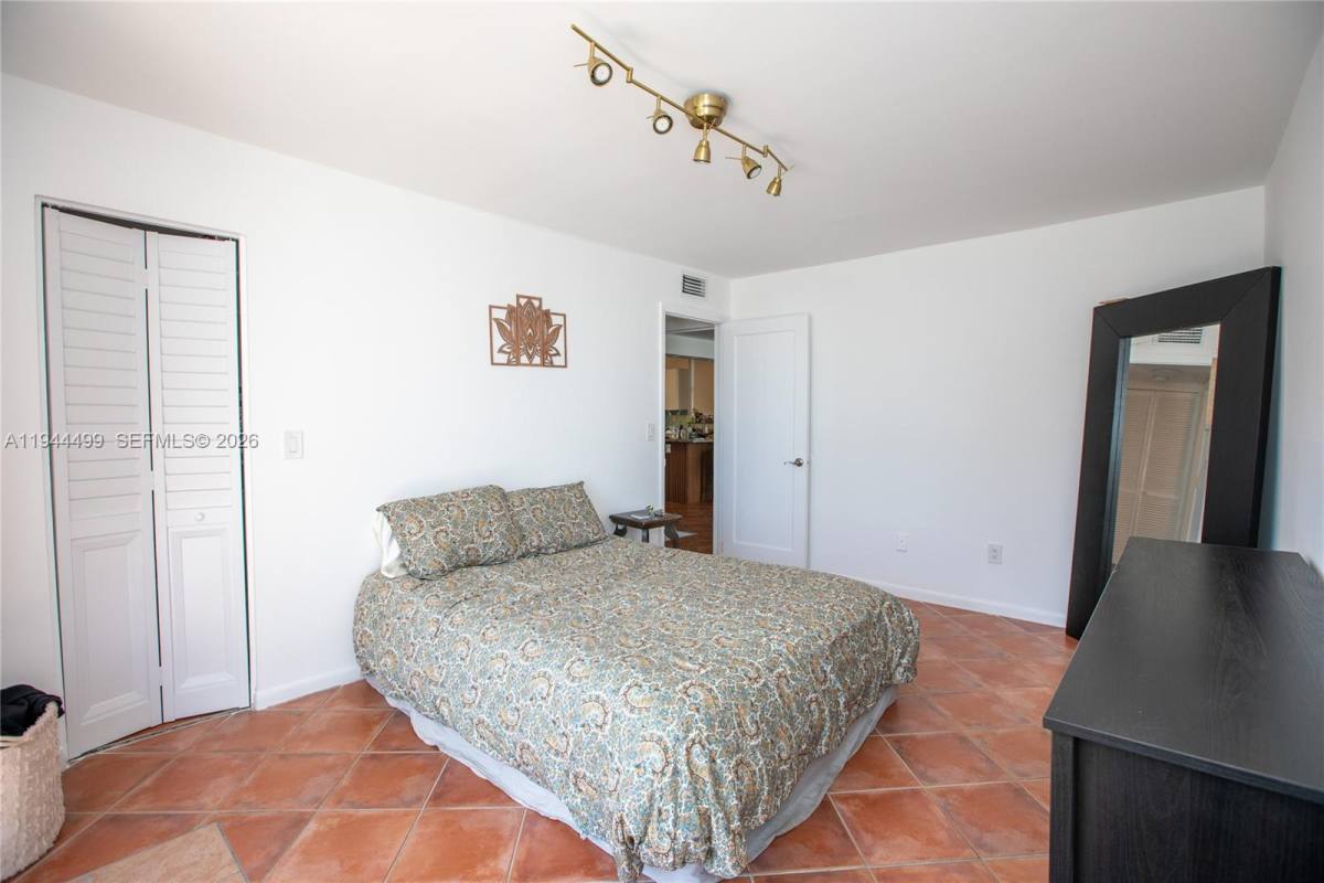 Condo for rent at 1801 S Treasure Dr #321, Miami Beach, FL 33141
