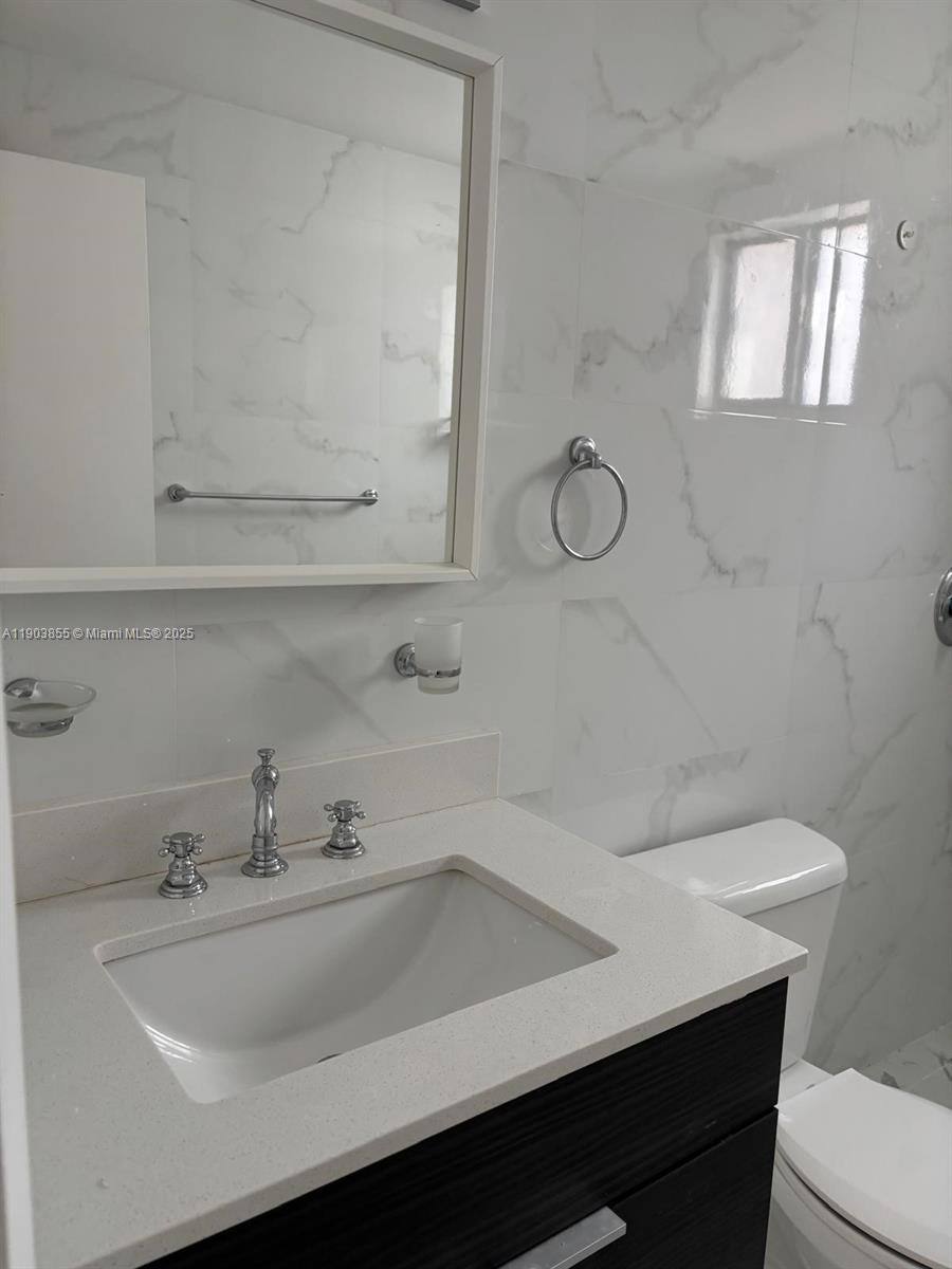 Apartment for rent at 423 E 27th St #101, Hialeah, FL 33013