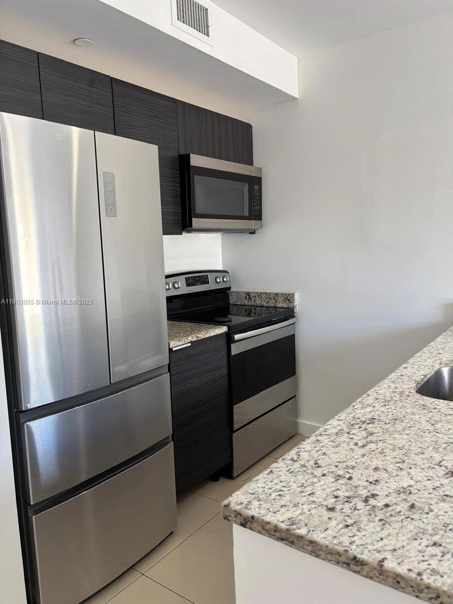 Apartment for rent at 423 E 27th St #101, Hialeah, FL 33013