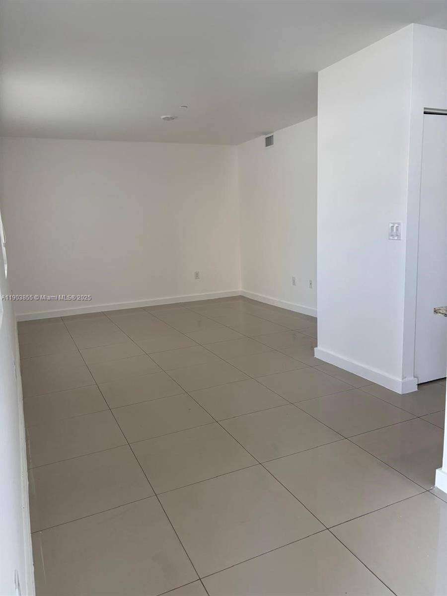 Apartment for rent at 423 E 27th St #101, Hialeah, FL 33013