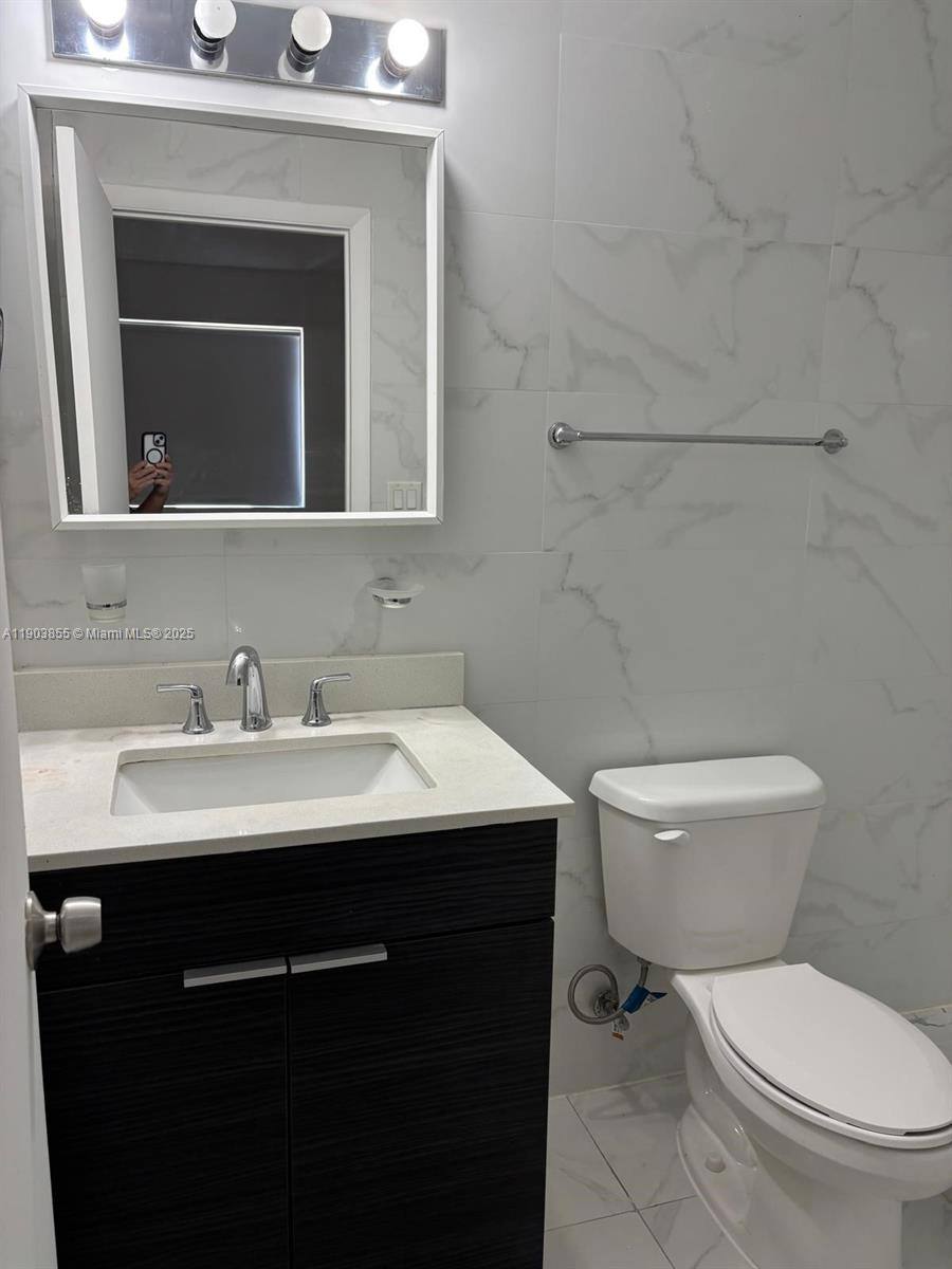 Apartment for rent at 423 E 27th St #101, Hialeah, FL 33013