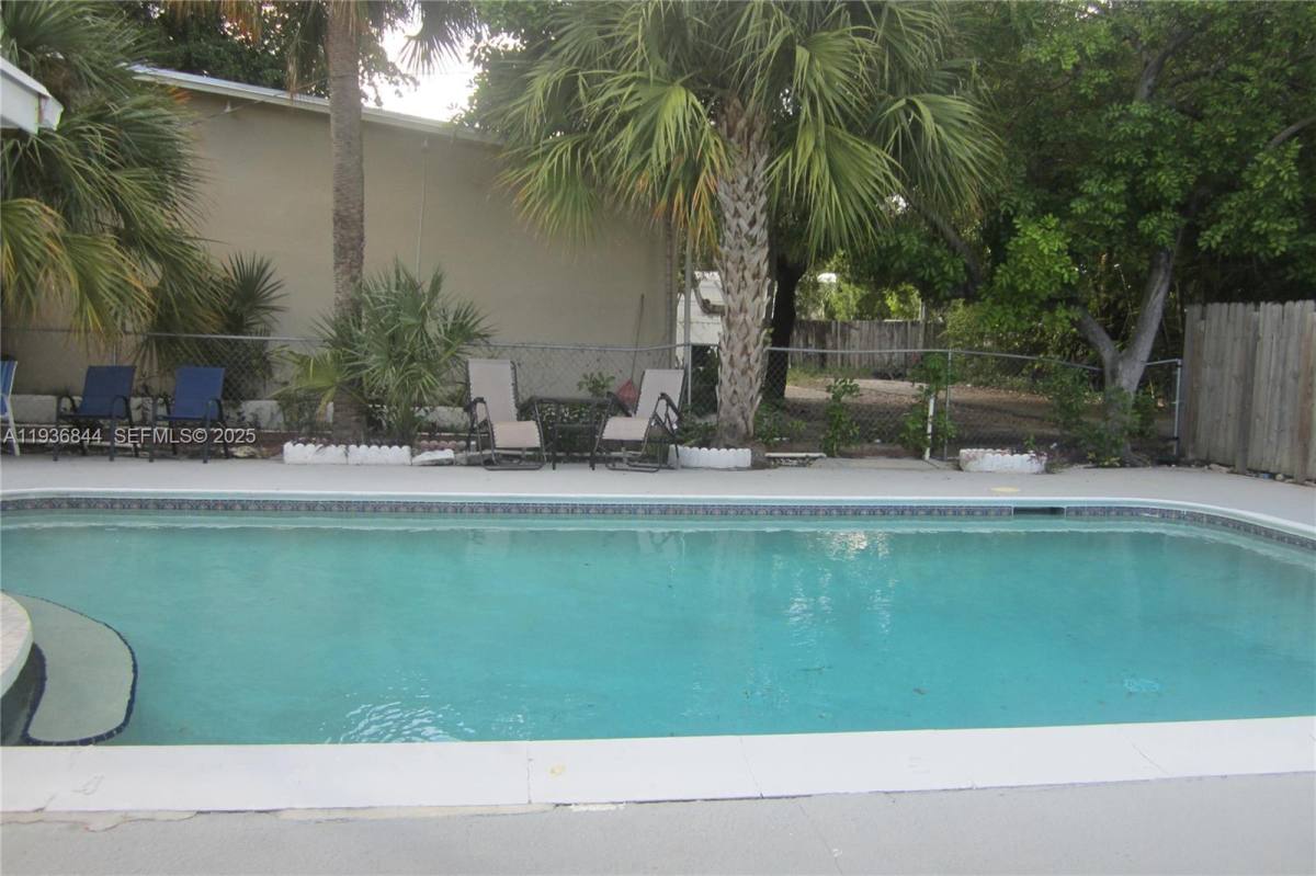 Apartment for rent at 2019 Fletcher St #16, Hollywood, FL 33020