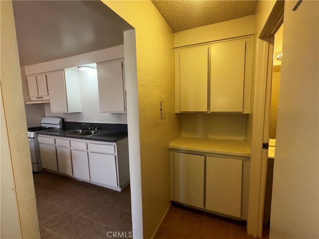 Apartment for rent at 11661 White Ave, Adelanto, CA 92301