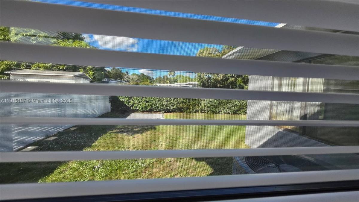 Apartment for rent at 525 NE 132nd Terrace #525525 Y 526, Miami, FL 33161